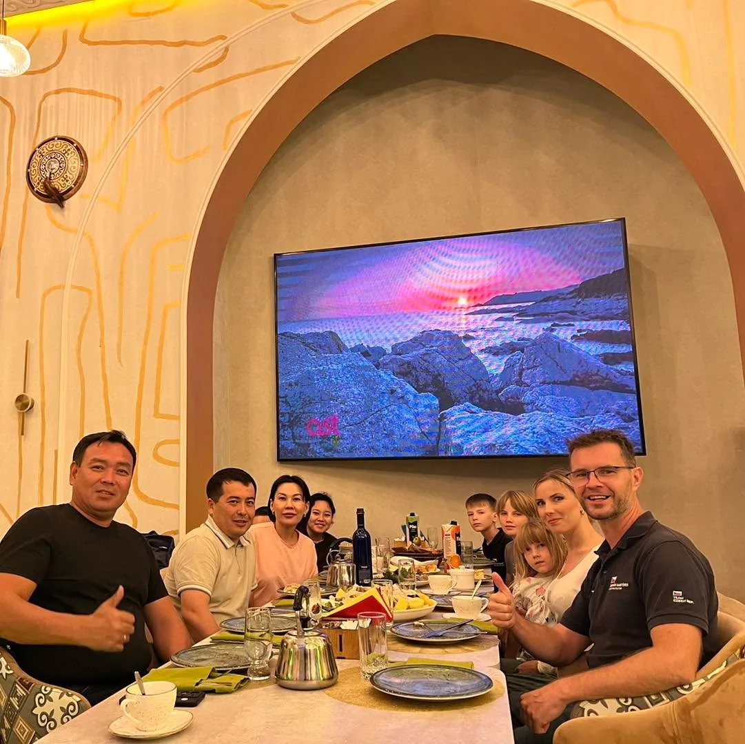 Aktau: Přístav na Kaspiku, uranová minulost a setkání světoběžníků